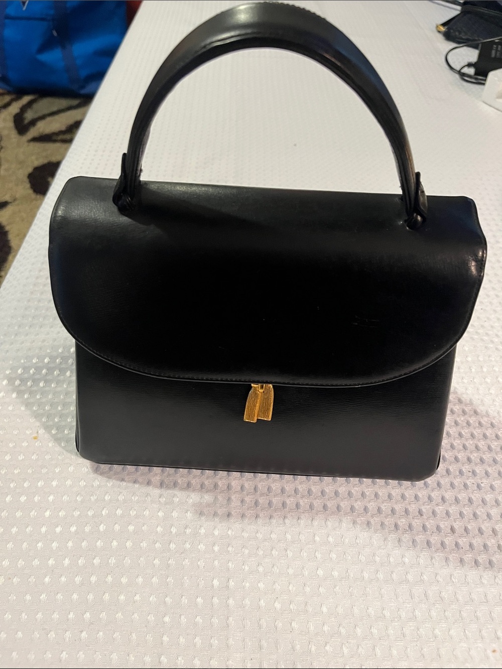 Classic Black Vintage Top-Handle Women's Bag with Gold Accent